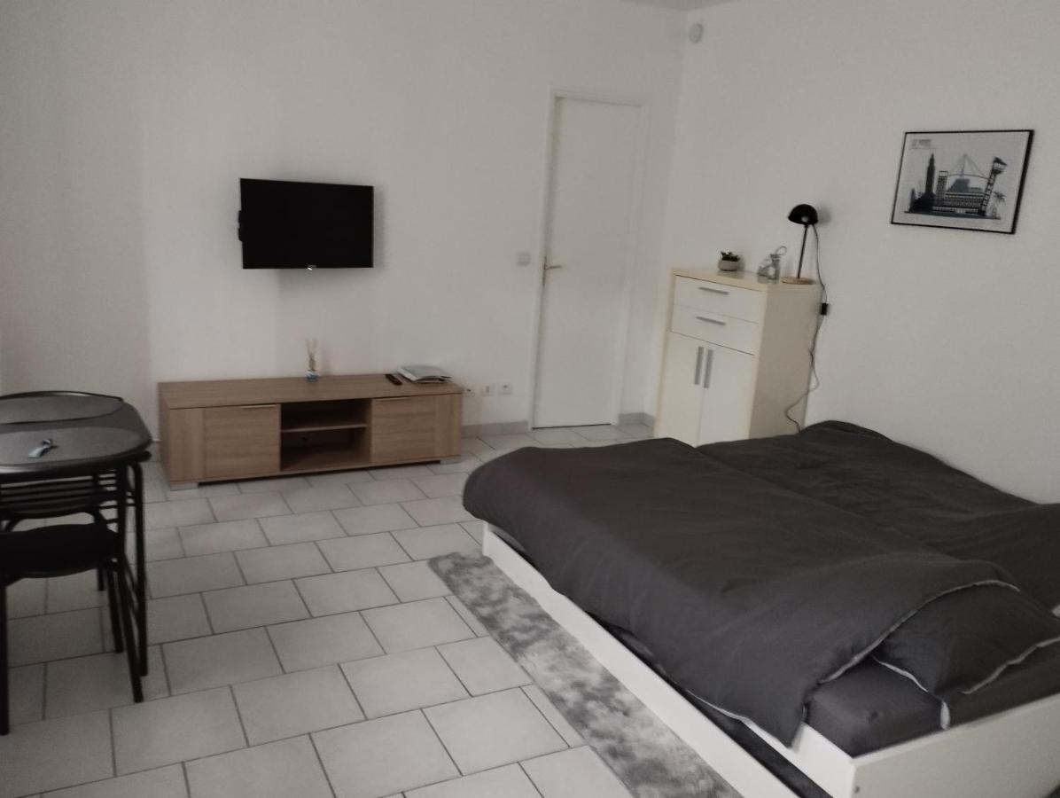 Charmant Studio Canape Lit Netflix Prime Video Dazn Wifi Le Havre Kültér fotó