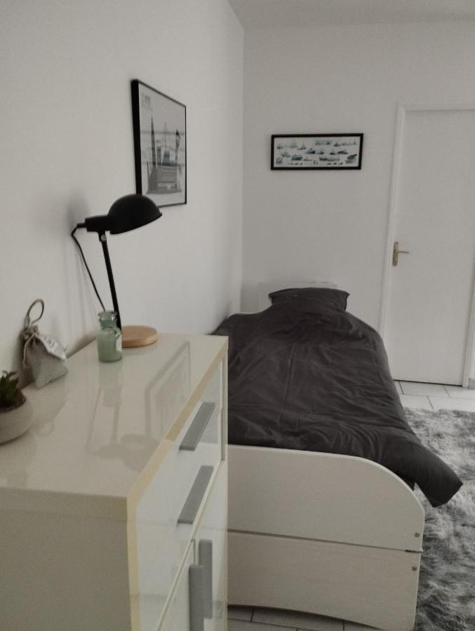 Charmant Studio Canape Lit Netflix Prime Video Dazn Wifi Le Havre Kültér fotó